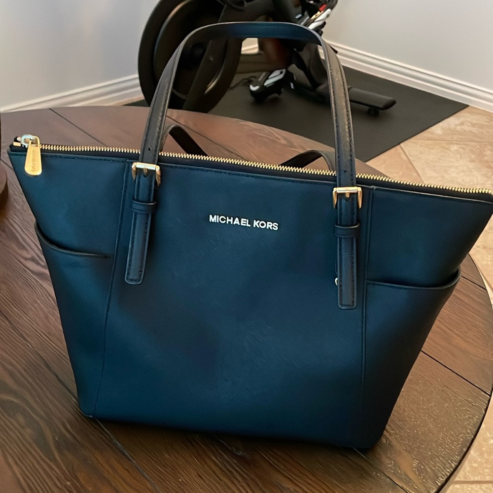 Michael Kors black shoulder purse.
